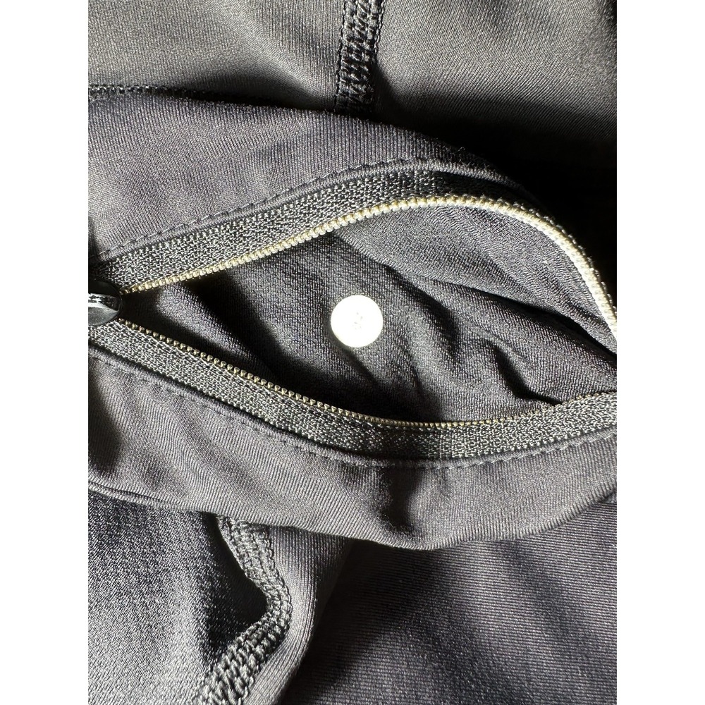 Lululemon Black  Zip Pocket Ankle Leggings Women's size 8 *FLAW* Pre-Owned - Picture 5 of 7